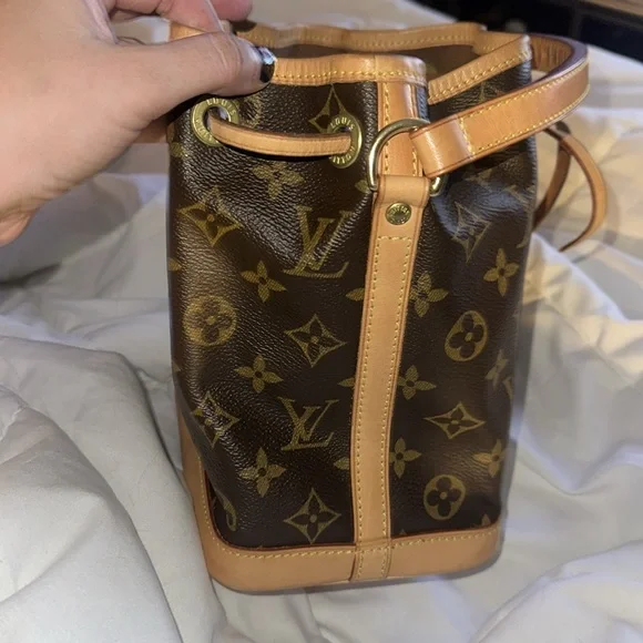 Louis Vuitton Monogram Mini Noe Hand Bag - Picture 7 of 14